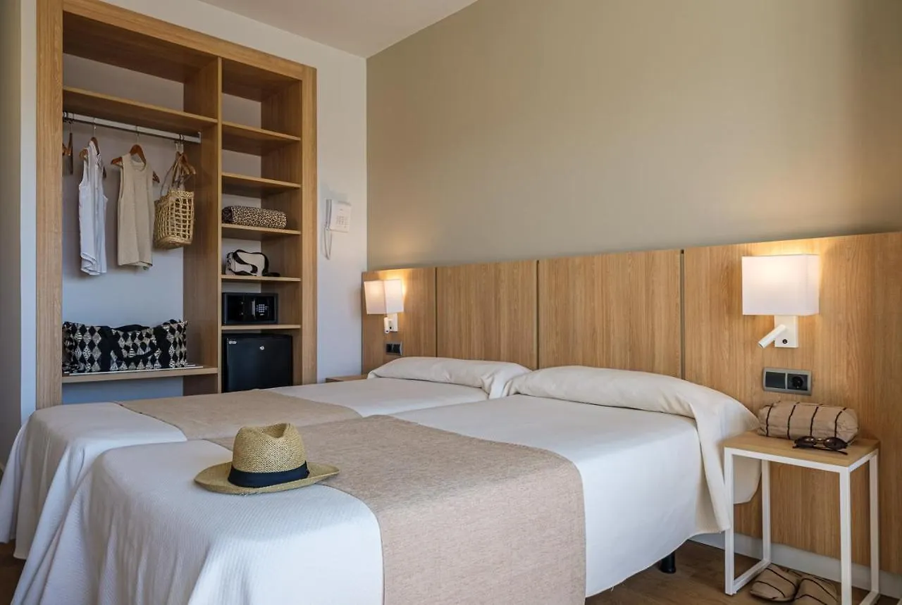 Hotel California Garden Salou