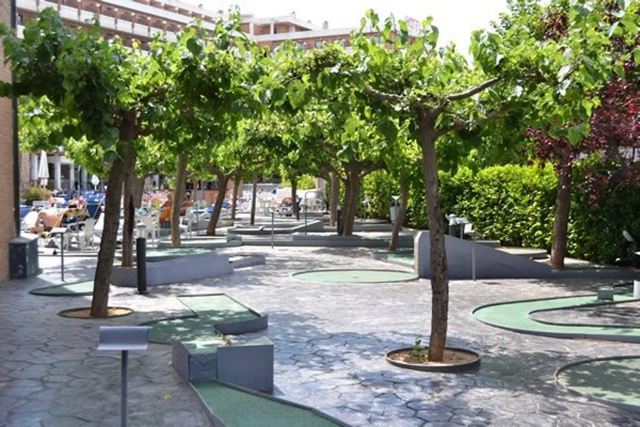 Hotel California Garden Salou 3*,